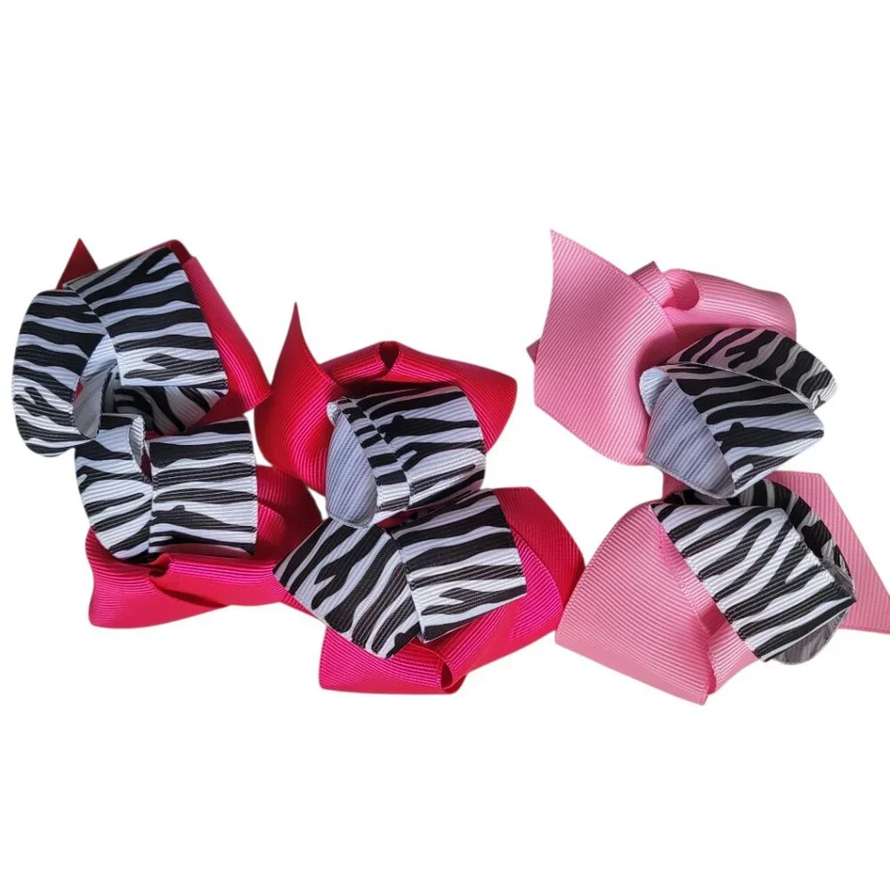 Lot of 10 zebra flower hair clips, 5 baby sock coin purses, 3 bow hair clips